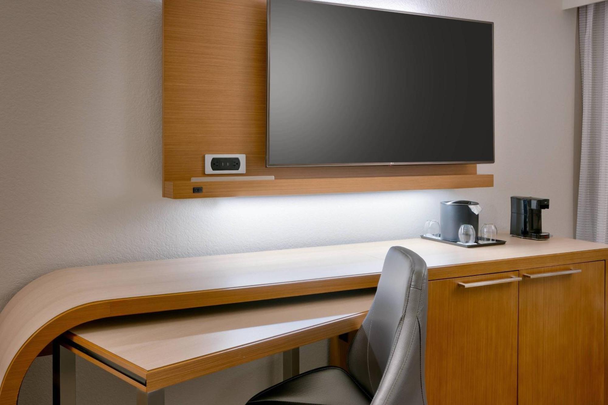 Courtyard By Marriott Oklahoma City Northwest Екстер'єр фото