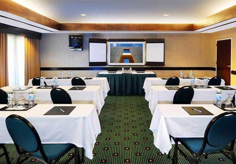 Courtyard By Marriott Oklahoma City Northwest Екстер'єр фото