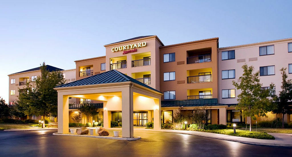 Courtyard By Marriott Oklahoma City Northwest Екстер'єр фото
