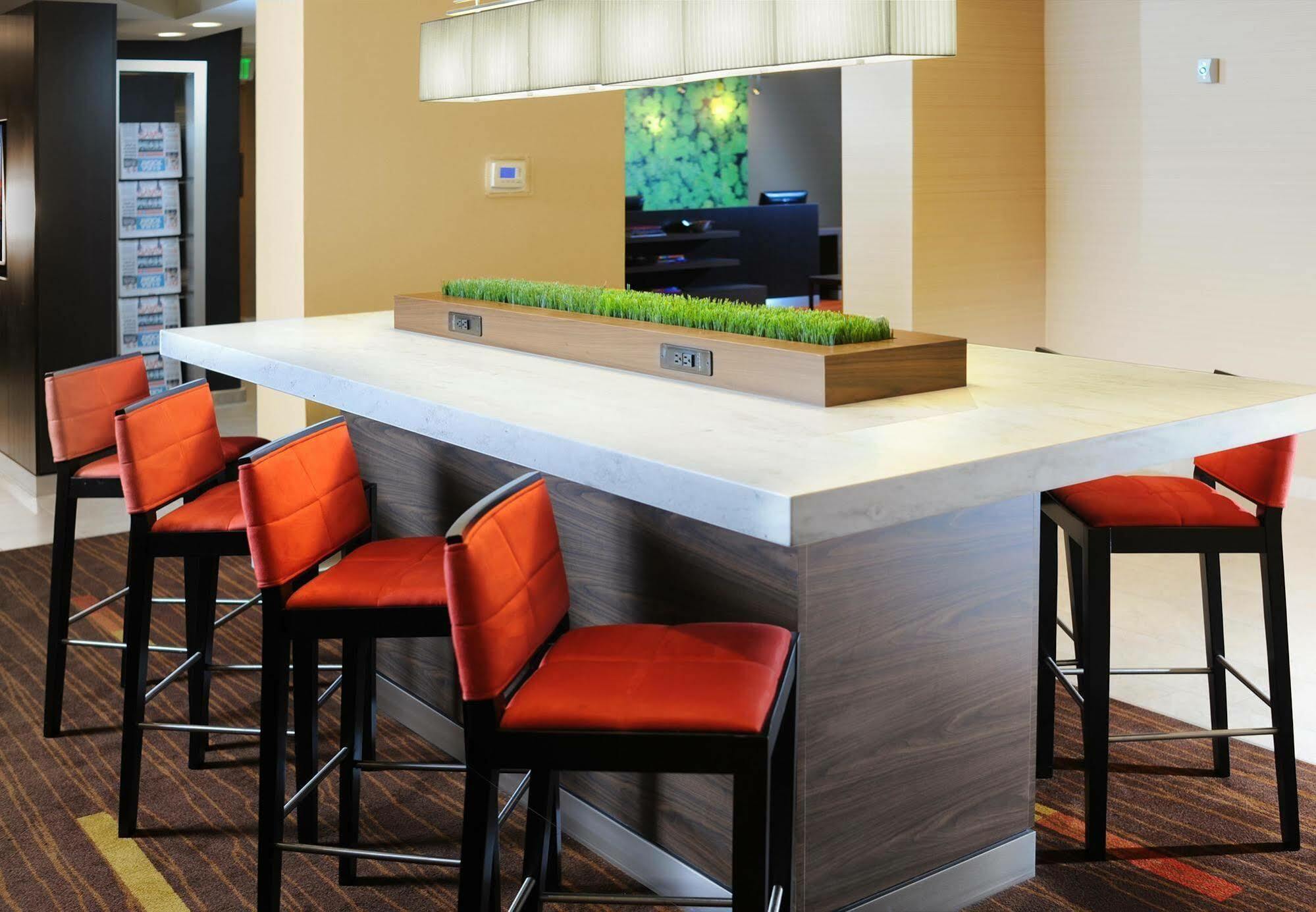 Courtyard By Marriott Oklahoma City Northwest Екстер'єр фото