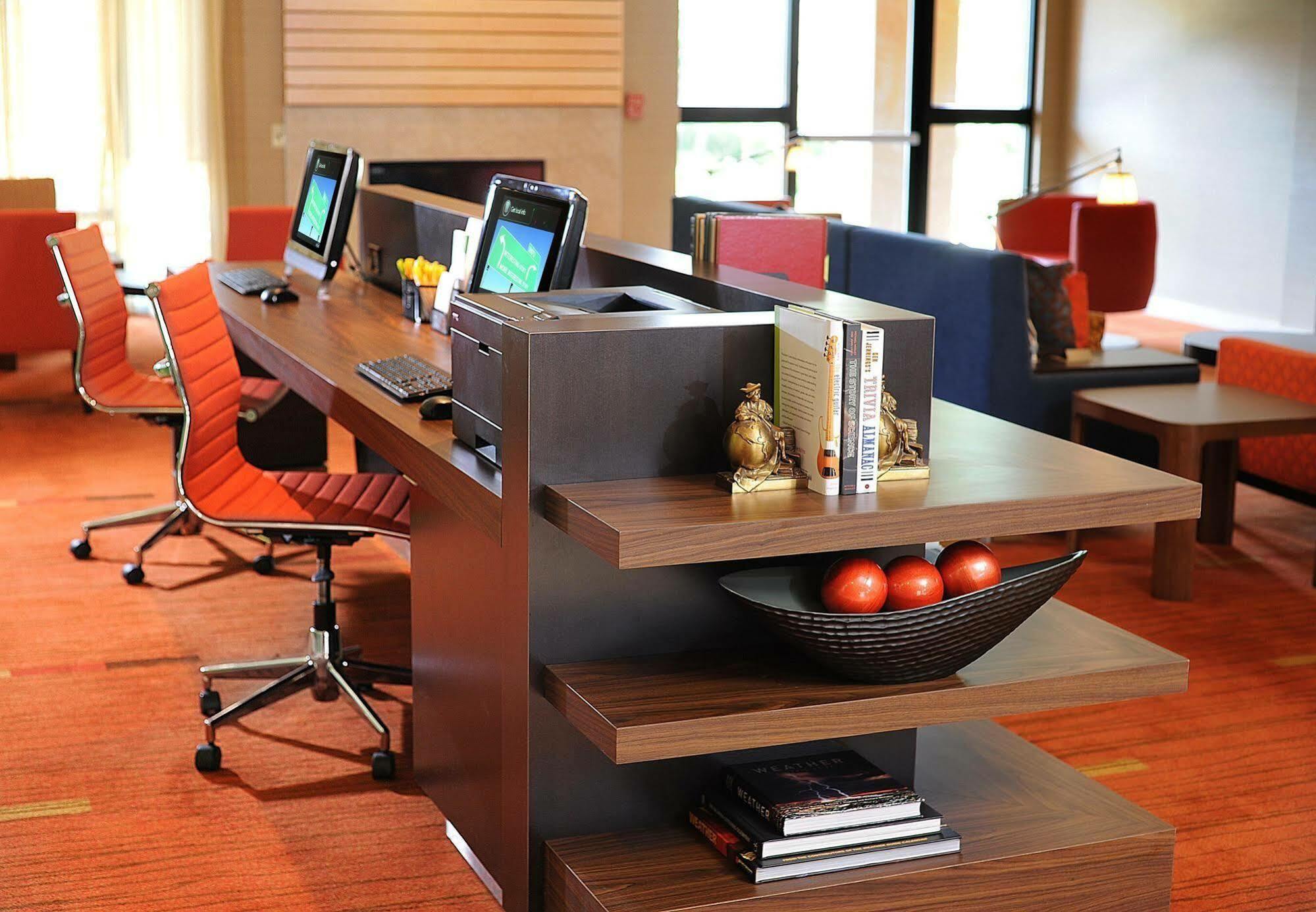 Courtyard By Marriott Oklahoma City Northwest Екстер'єр фото